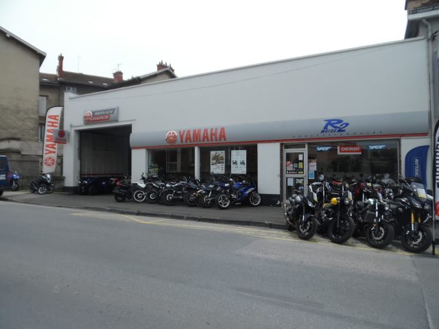 R2 Motos - Épernay - +33 3 26 54 64 46