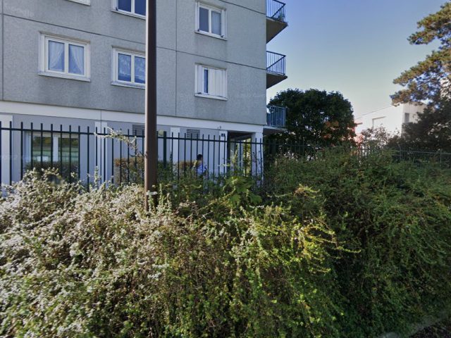 Piazza Martine - Orléans - +33 2 38 63 02 60