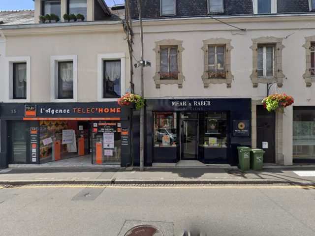 La Poste - Centre d'examen du code de la route - Landivisiau - +33 806 80 08 82