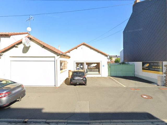 Auto école Cholet des Peupliers : Permis moto, voiture, BSR - Cholet - +33 2 41 62 28 56