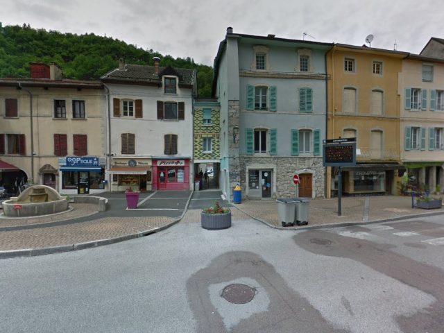 Ecole de Conduite CHAMODOT Nicolas - Moirans-en-Montagne - +33 3 84 45 18 98