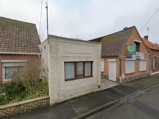 Debout Alexandra Nicole Michelle - Vieille-Église - +33 3 21 19 88 66
