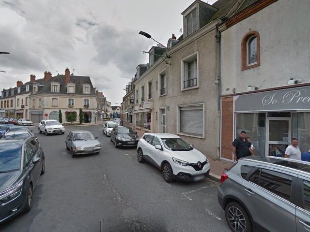 La Poste - Centre d'examen du code de la route - Sully-sur-Loire - +33 806 80 08 82