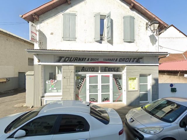Tournay à gauche Tournay à droite - Tournay - +33 5 62 35 74 95