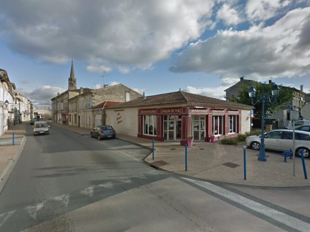 Auto-Moto-Ecole - Saint-Médard-de-Guizières - +33 5 57 69 46 44