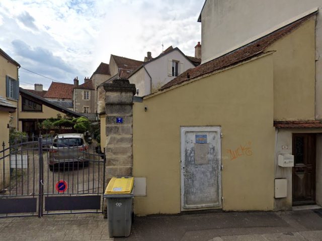 Auto Ecole Renaudot - Semur-en-Auxois - +33 3 80 97 03 19