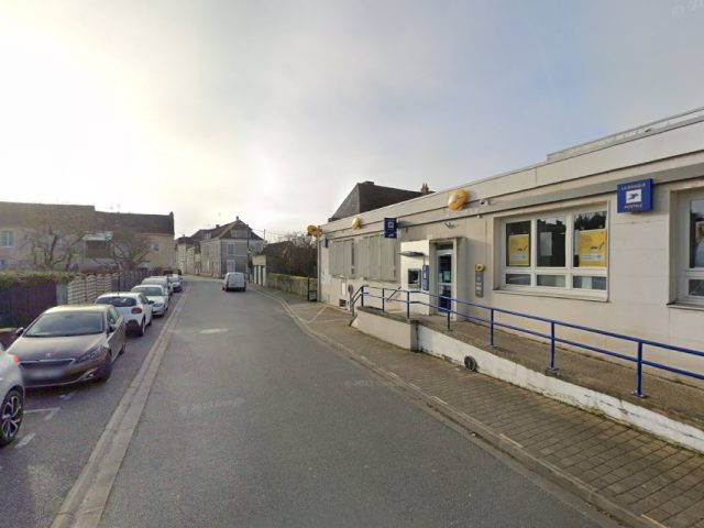 La Poste - Centre d'examen du code de la route - Le Blanc - +33 806 80 08 82