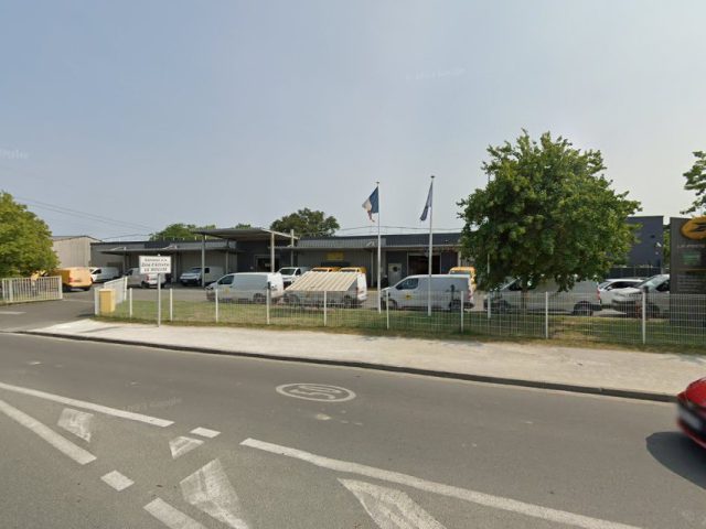 La Poste - Centre d'examen du code de la route - Carbon-Blanc - +33 806 80 08 82