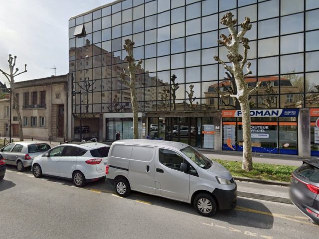 Houssou Elisabeth - Bordeaux - +33 5 56 37 86 57