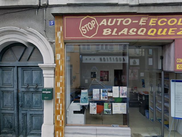 Stop Auto Ecole Blasquez - Sancoins - +33 2 48 74 59 85