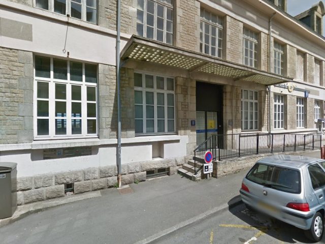 La Poste - Centre d'examen du code de la route - Douarnenez - +33 806 80 08 82