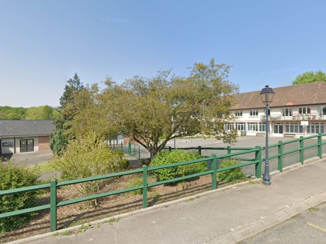 École Des Fontaines - Hautot-sur-Mer - +33 2 35 84 11 46