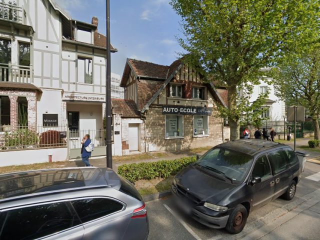 Auto-École Cfc Chantilly - Chantilly - +33 3 44 21 25 30
