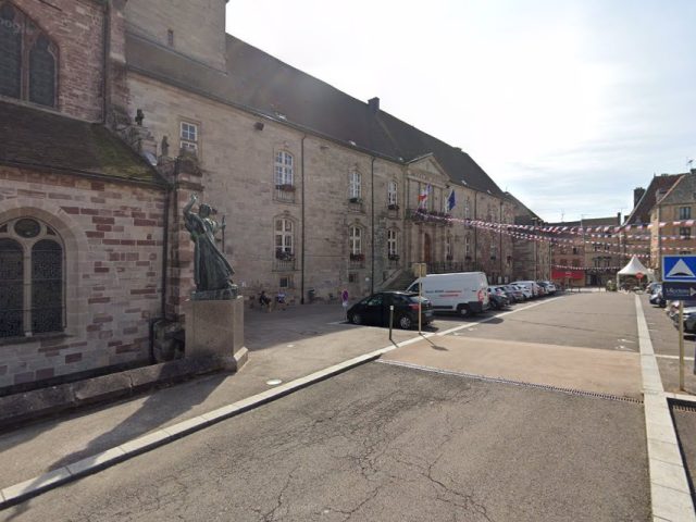 La Poste - Centre d’examen du code de la route - Luxeuil-les-Bains - +33 806 80 08 82