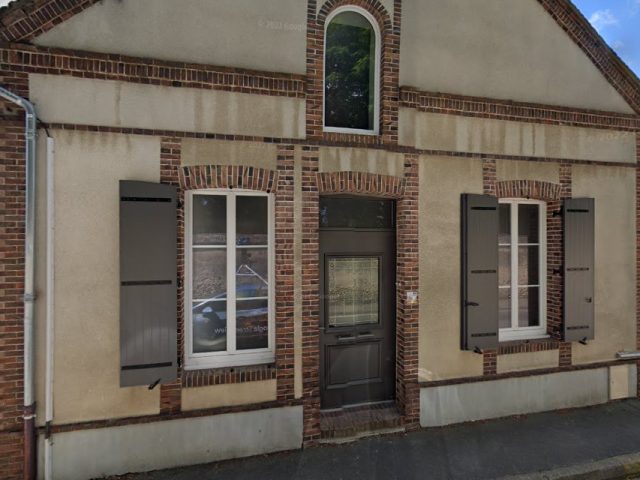 Mairie - Vert-en-Drouais - +33 2 37 82 91 01